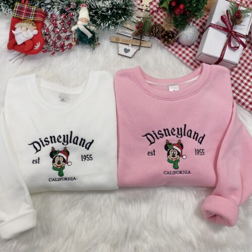 Disneyland Mickey Mouse Embroidery Sweatshirt
