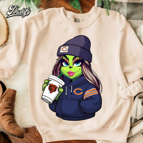 The Grinch Girl Chicago Bears Drink Coffee