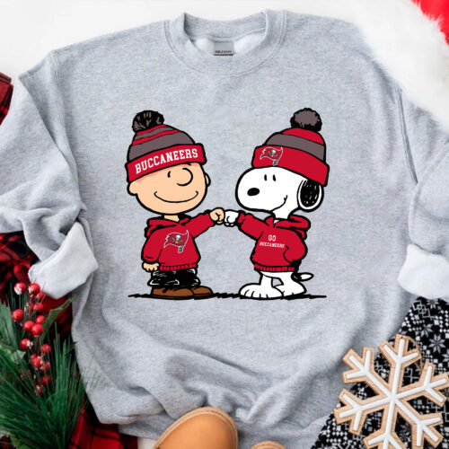 Charlie Brown And Snoopy Football Buccaneers Sweatshirt